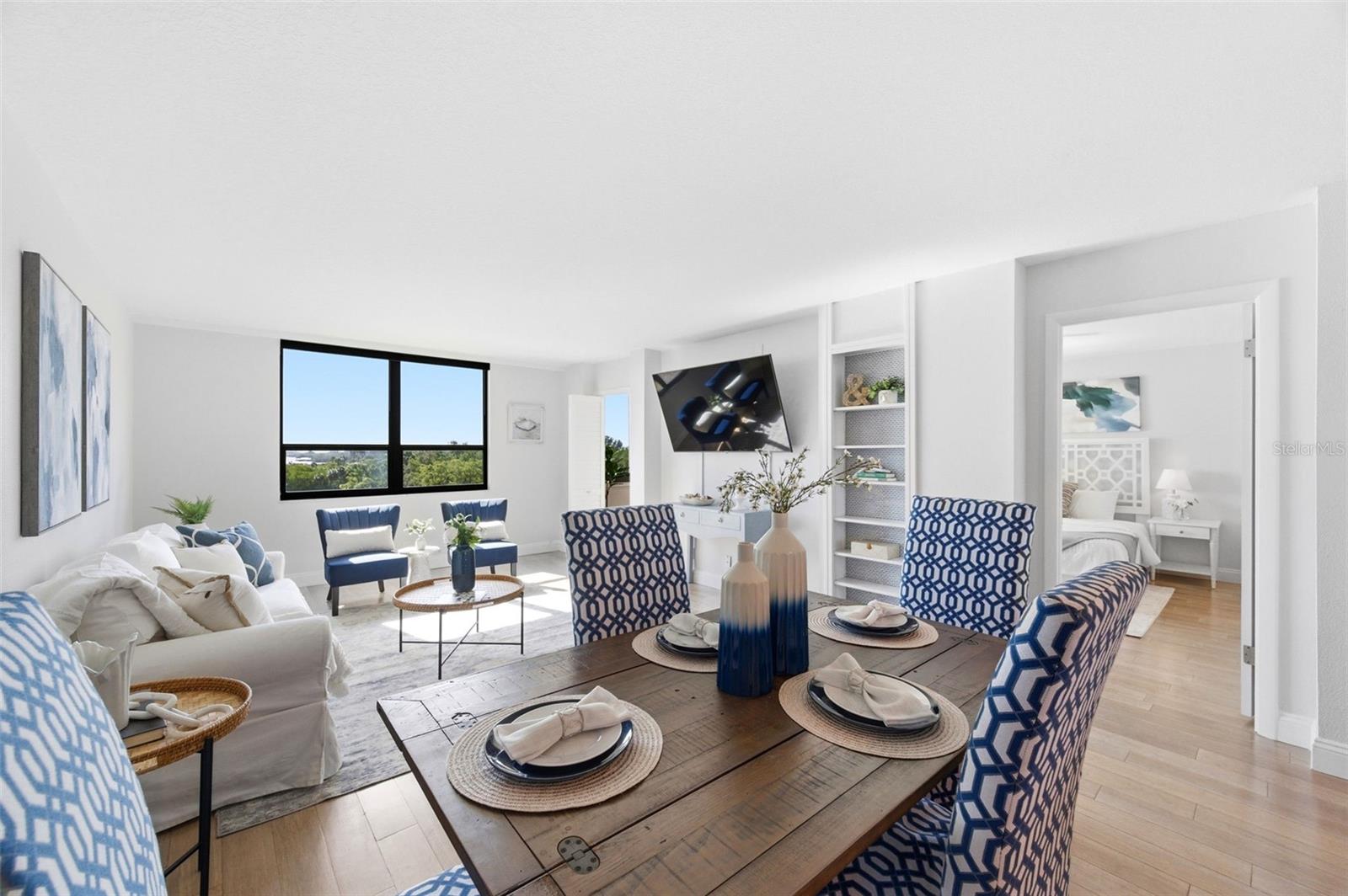 Image 10 of 73 For 2616 Cove Cay Drive 602