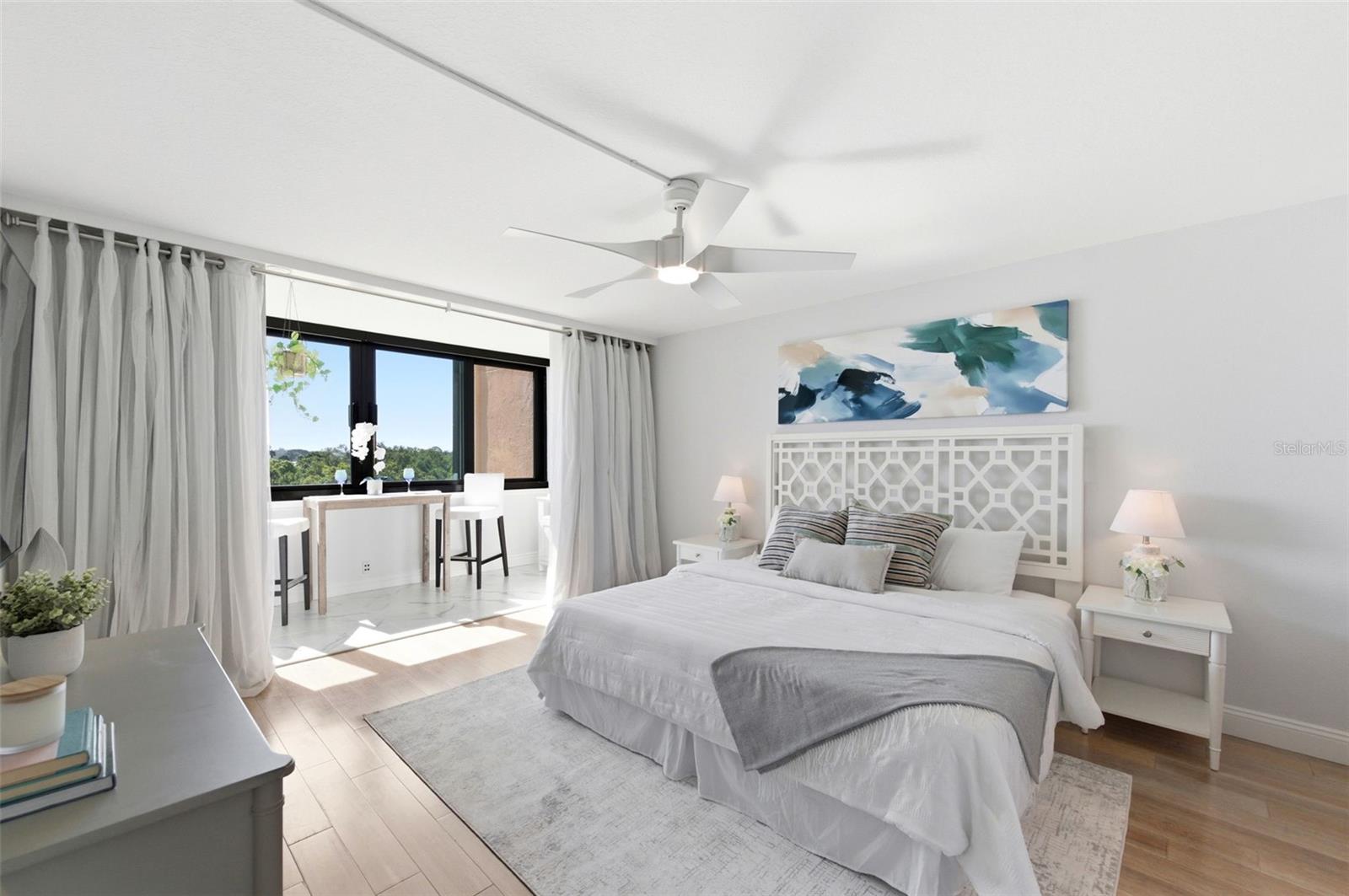 Image 24 of 73 For 2616 Cove Cay Drive 602