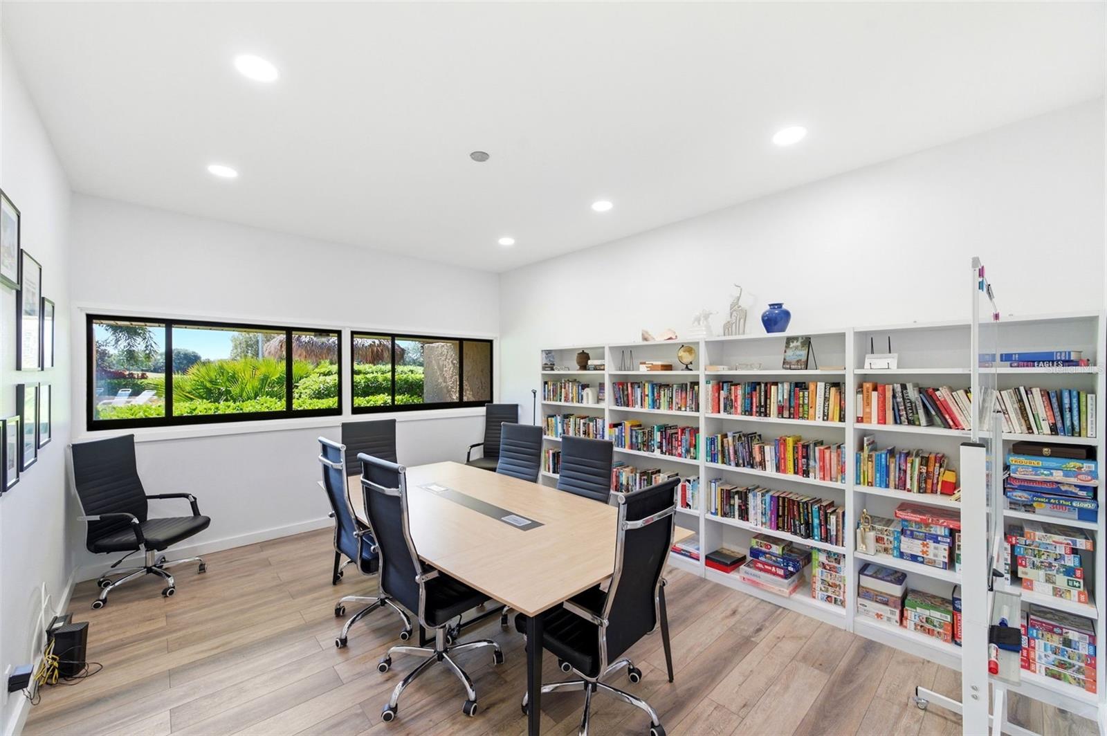 Image 45 of 73 For 2616 Cove Cay Drive 602