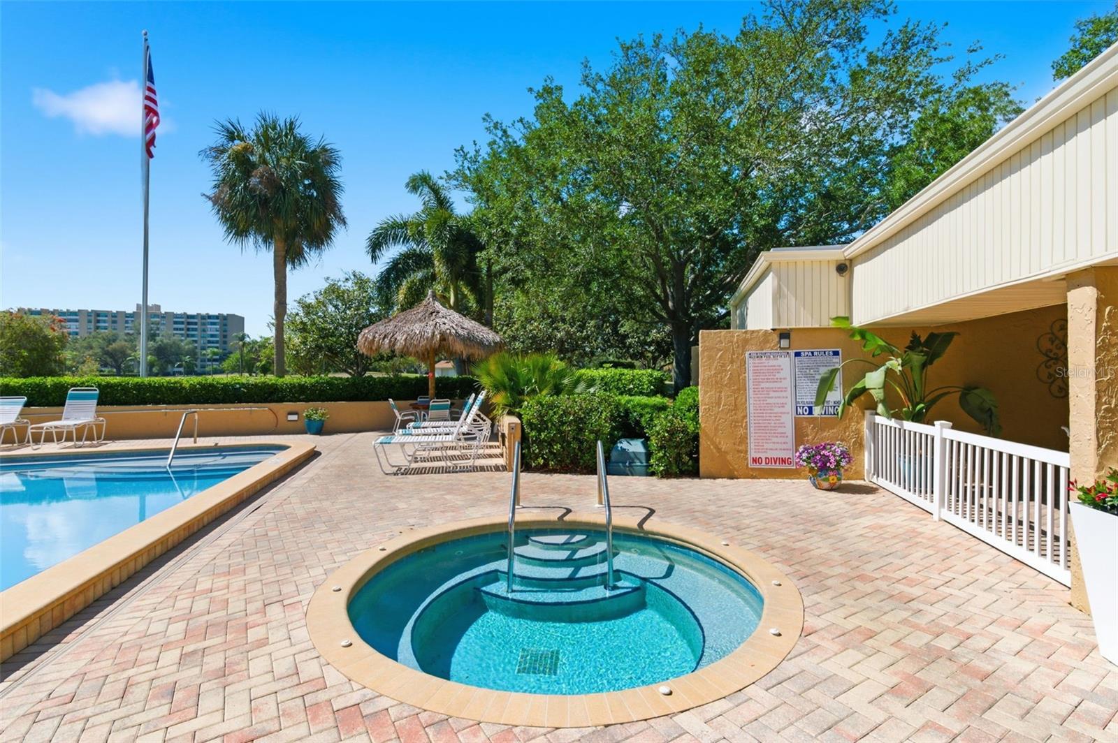 Image 52 of 73 For 2616 Cove Cay Drive 602