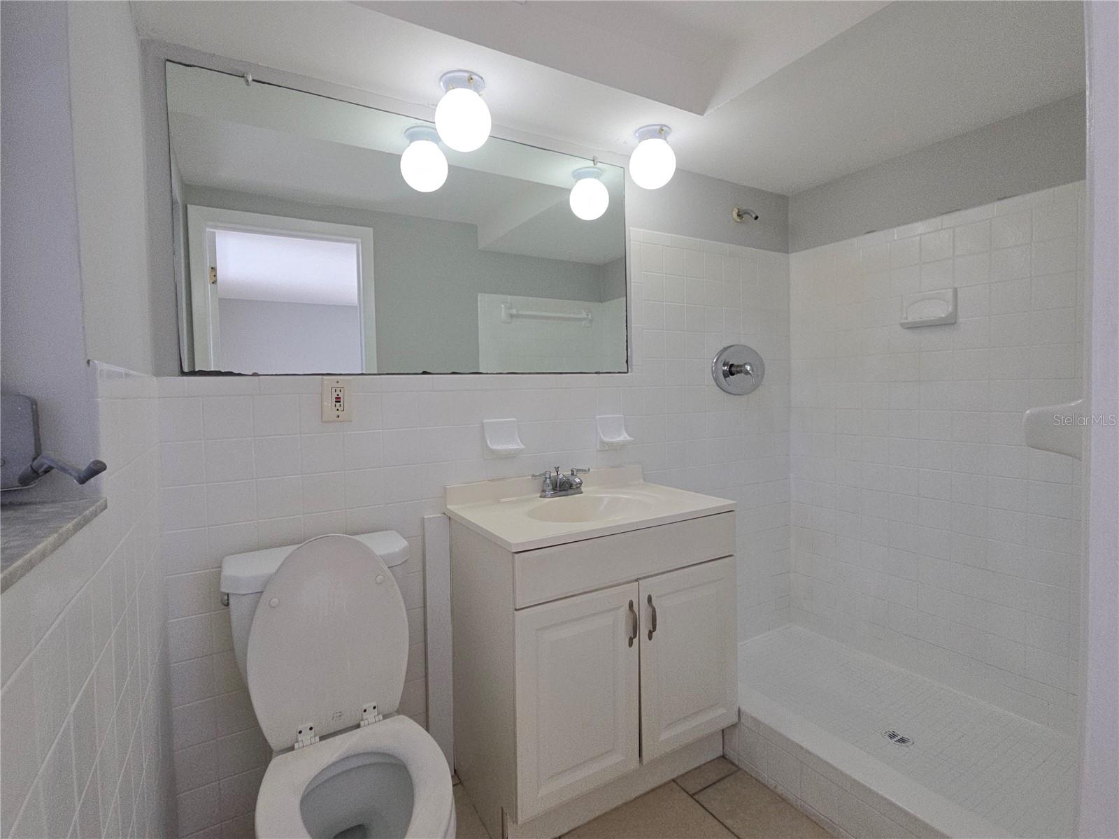 Image 16 of 20 For 11014 Tamarix Avenue