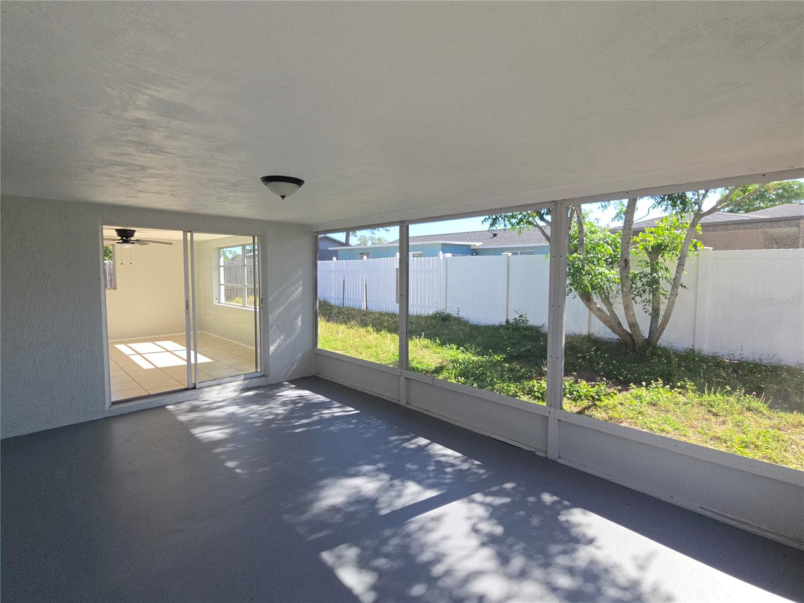 Image 18 of 20 For 11014 Tamarix Avenue