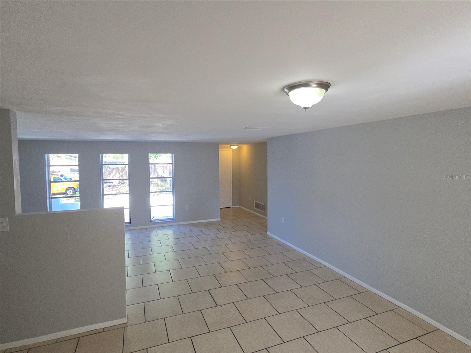 Image 8 of 20 For 11014 Tamarix Avenue