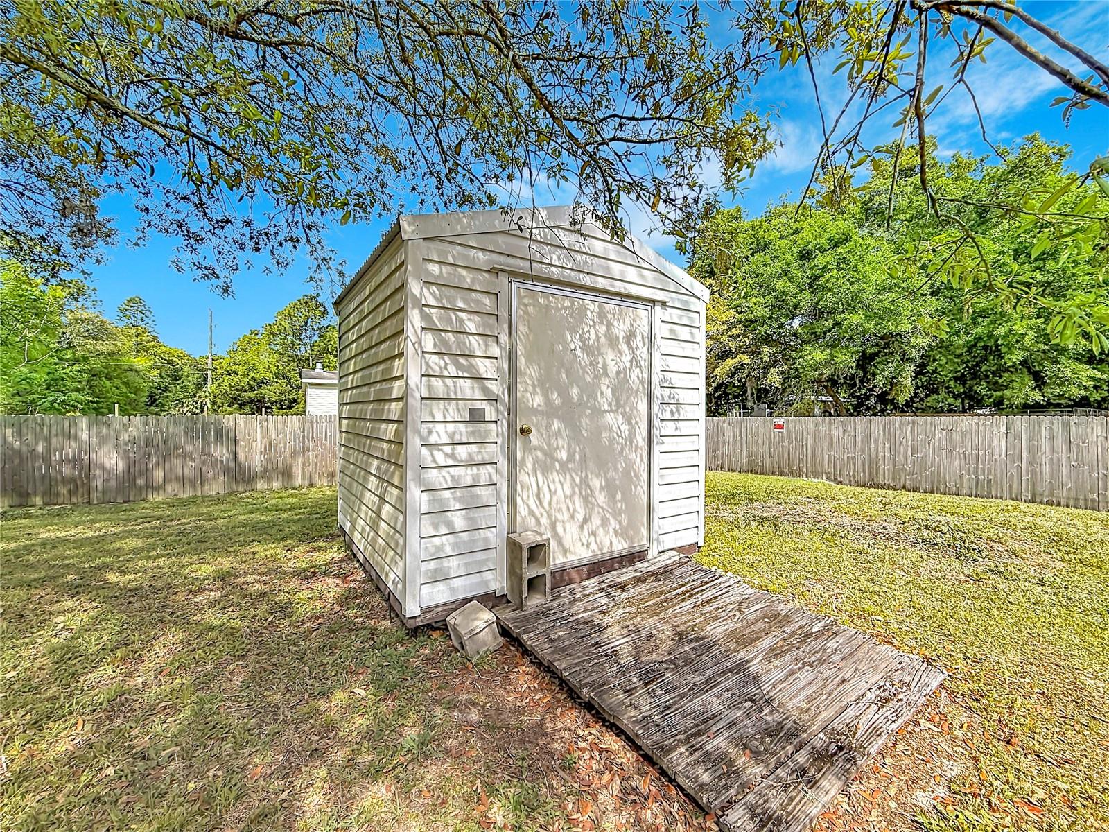 Image 33 of 41 For 7429 Revere Lane