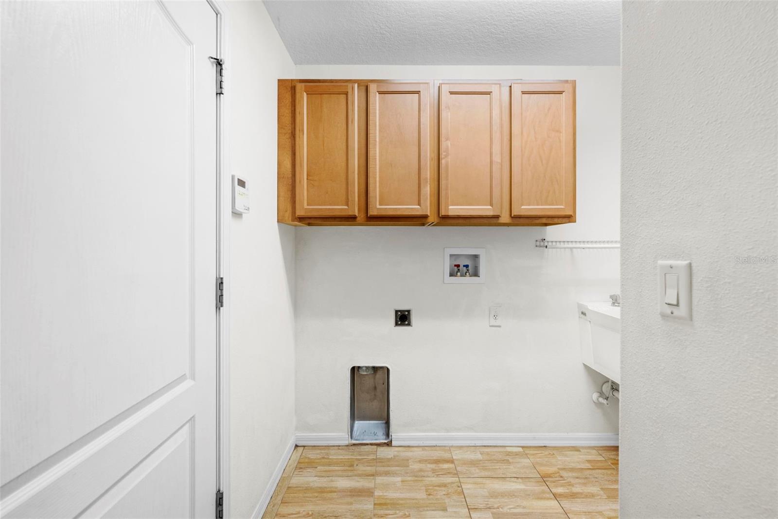 Image 36 of 42 For 4211 Blakemore Place