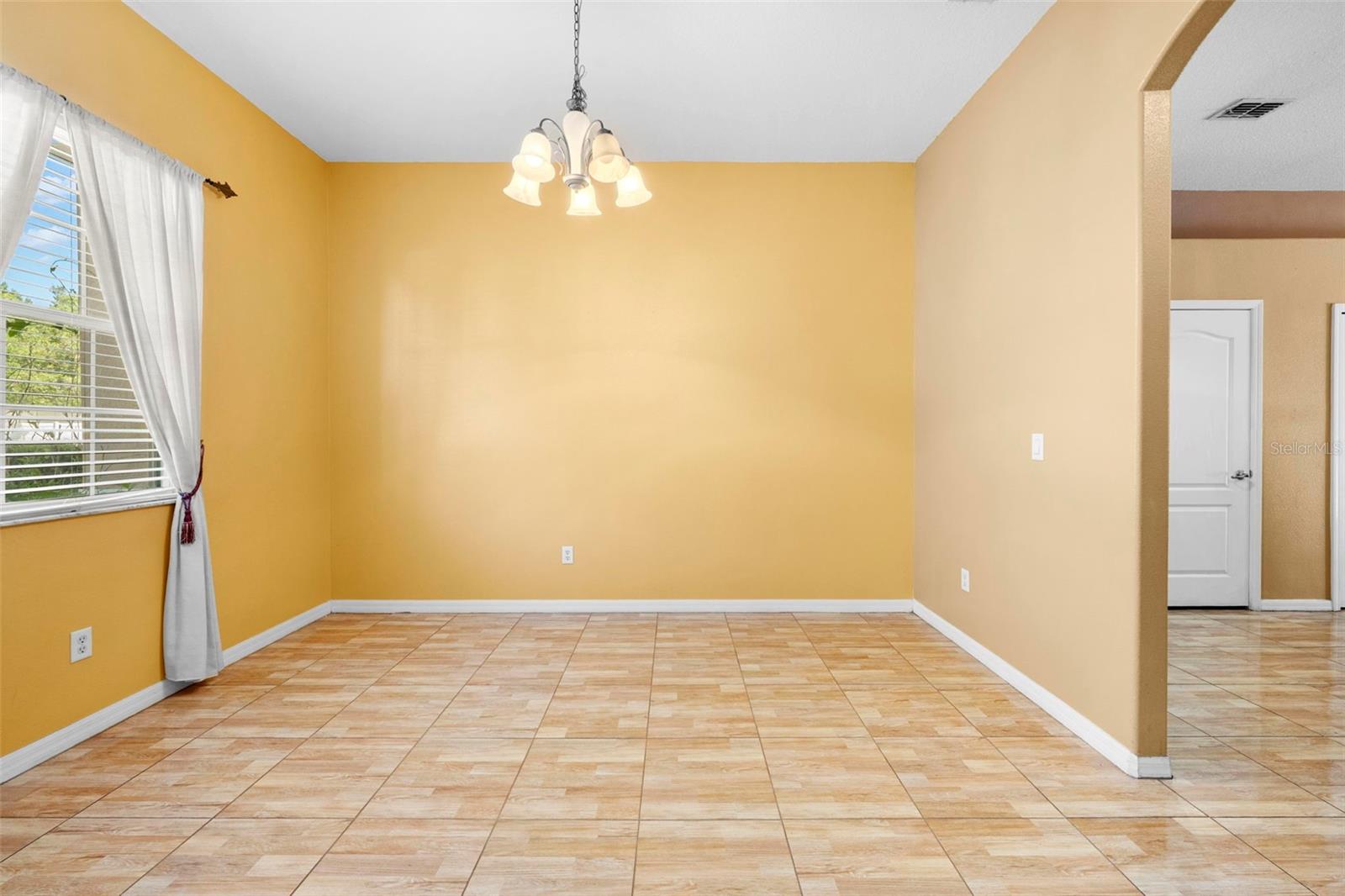 Image 9 of 42 For 4211 Blakemore Place