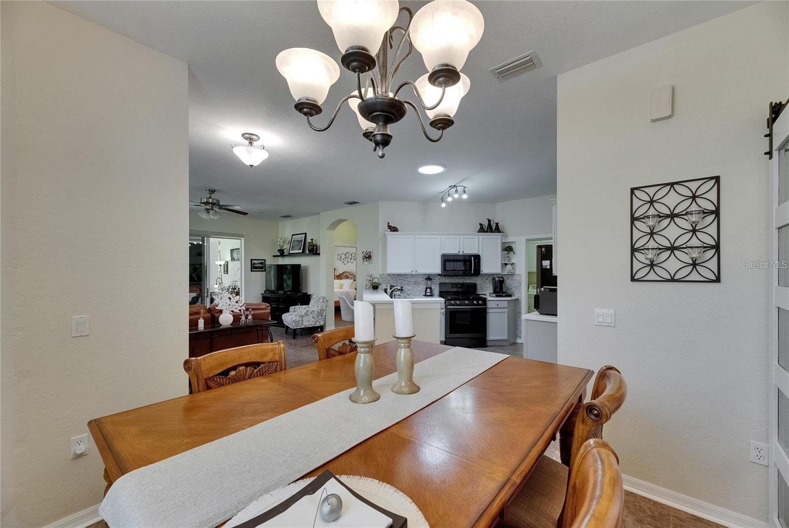 Image 20 of 61 For 2068 Sifield Greens Way