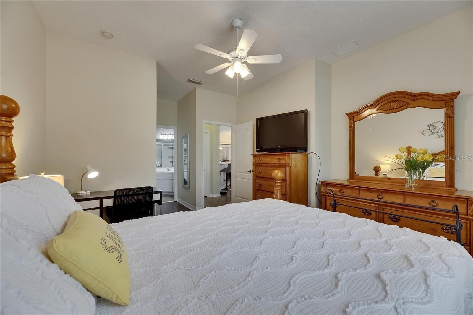 Image 27 of 61 For 2068 Sifield Greens Way