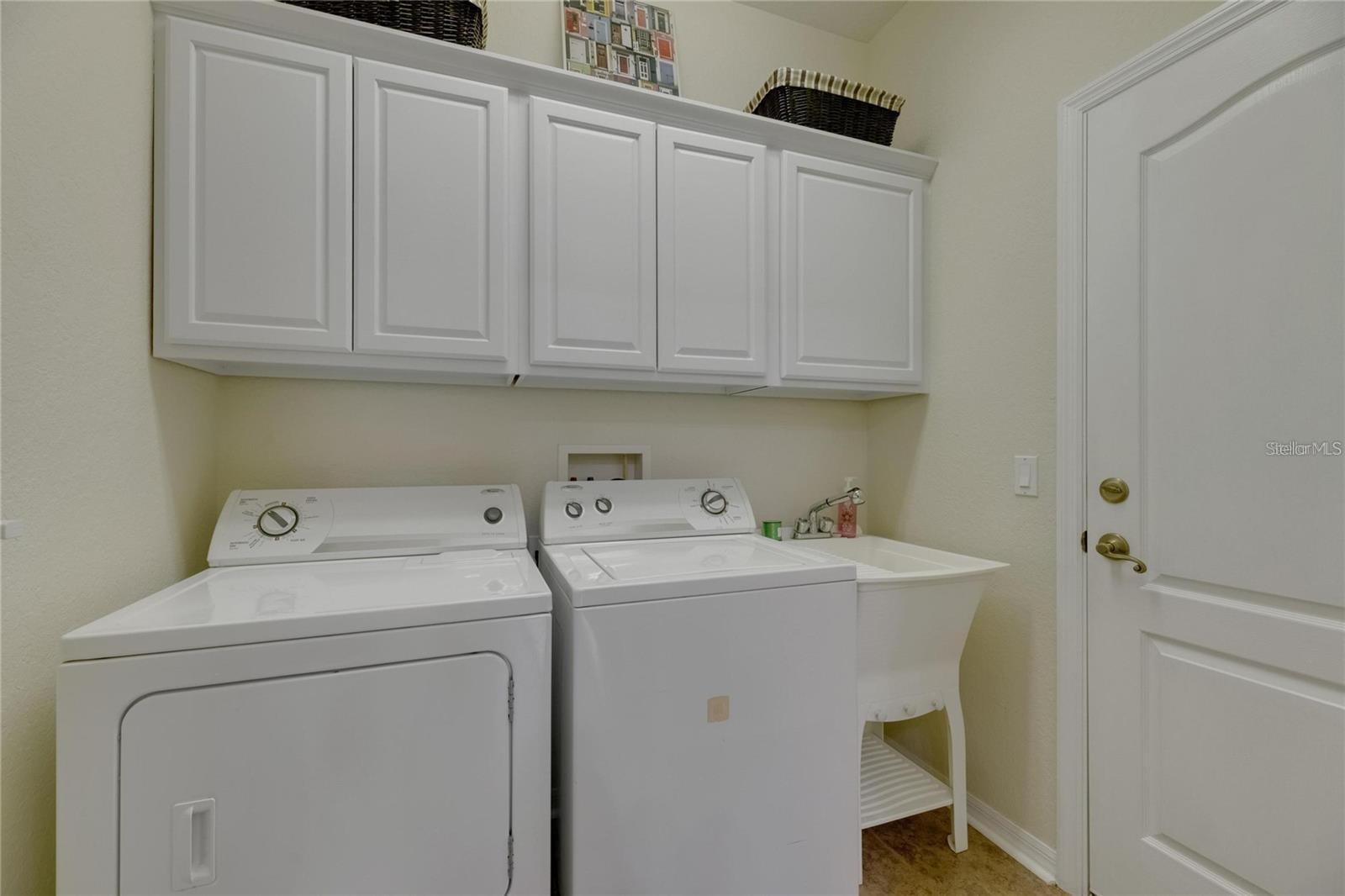 Image 35 of 61 For 2068 Sifield Greens Way