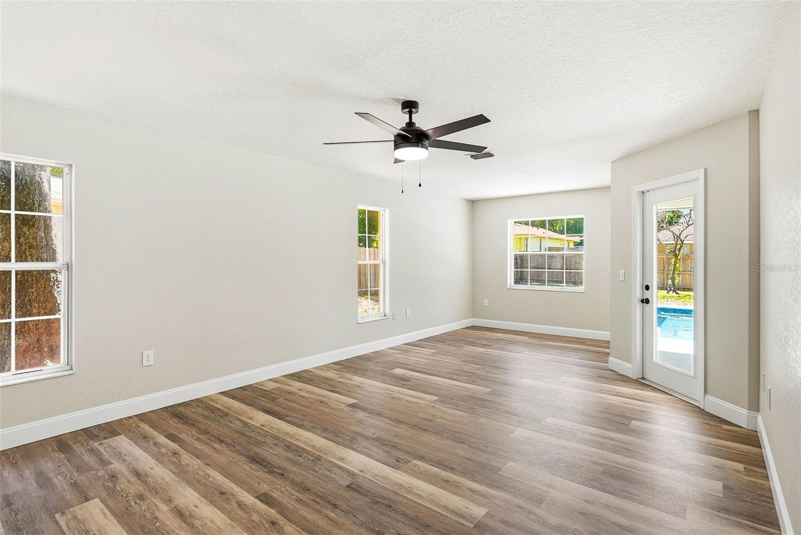 Image 18 of 38 For 3690 56th Terrace