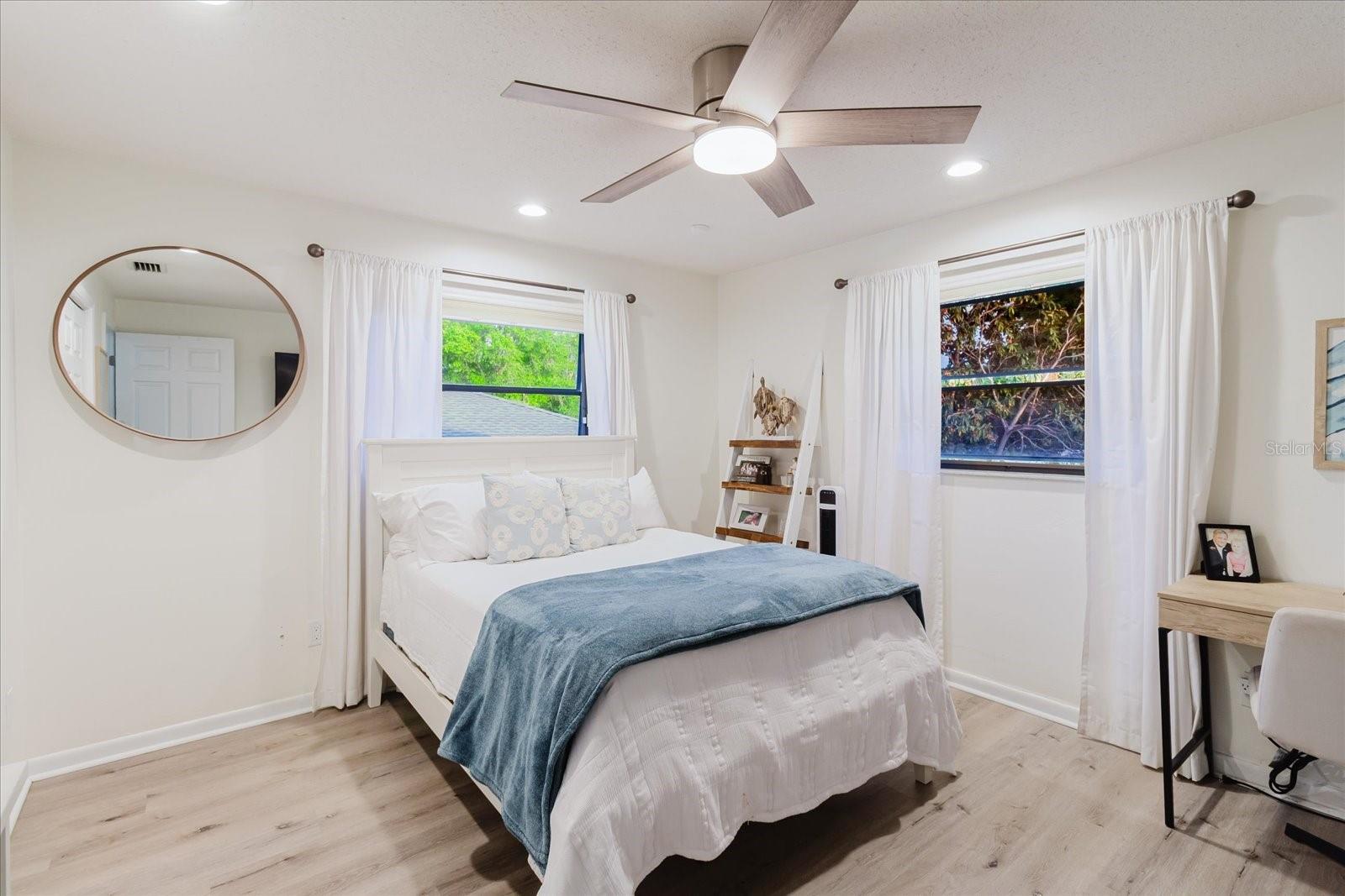 Image 11 of 25 For 715 Rolling Hills Drive