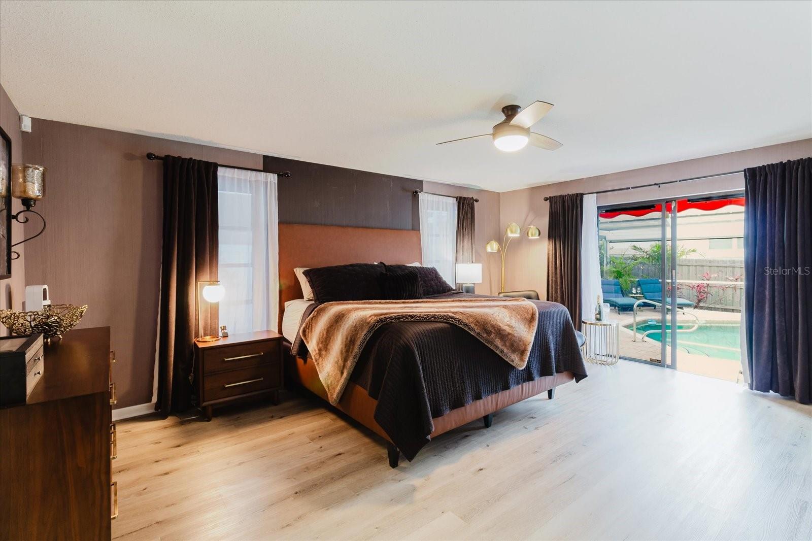 Image 14 of 25 For 715 Rolling Hills Drive