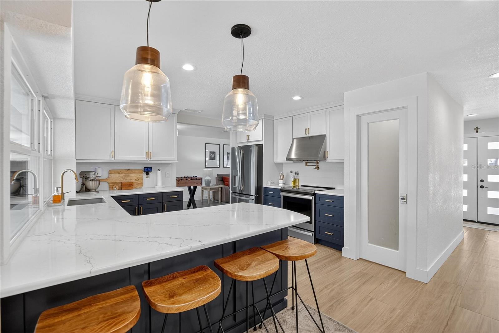 Image 12 of 27 For 6337 Cocoa Lane