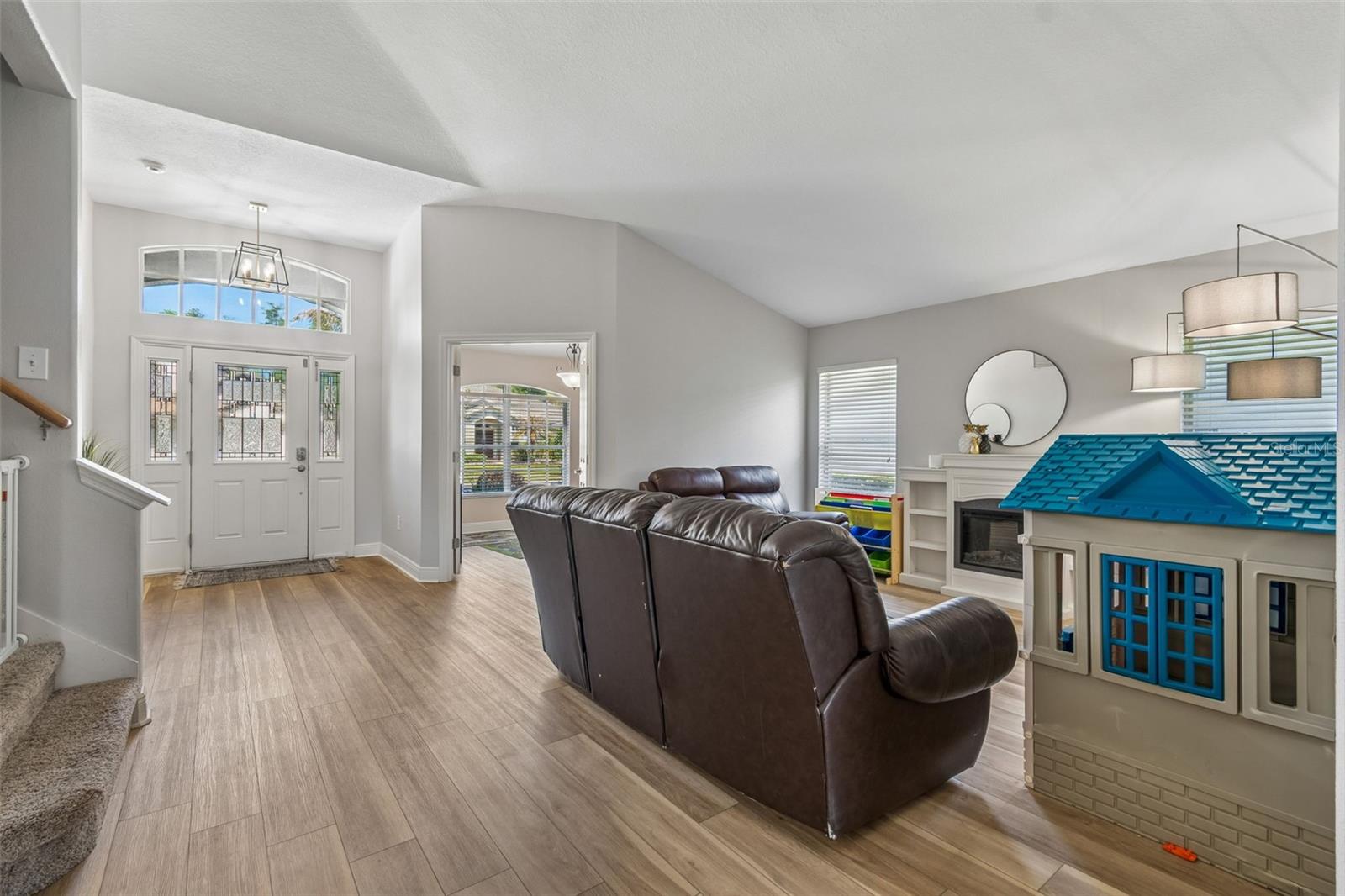 Image 11 of 100 For 2336 Nesslewood Drive