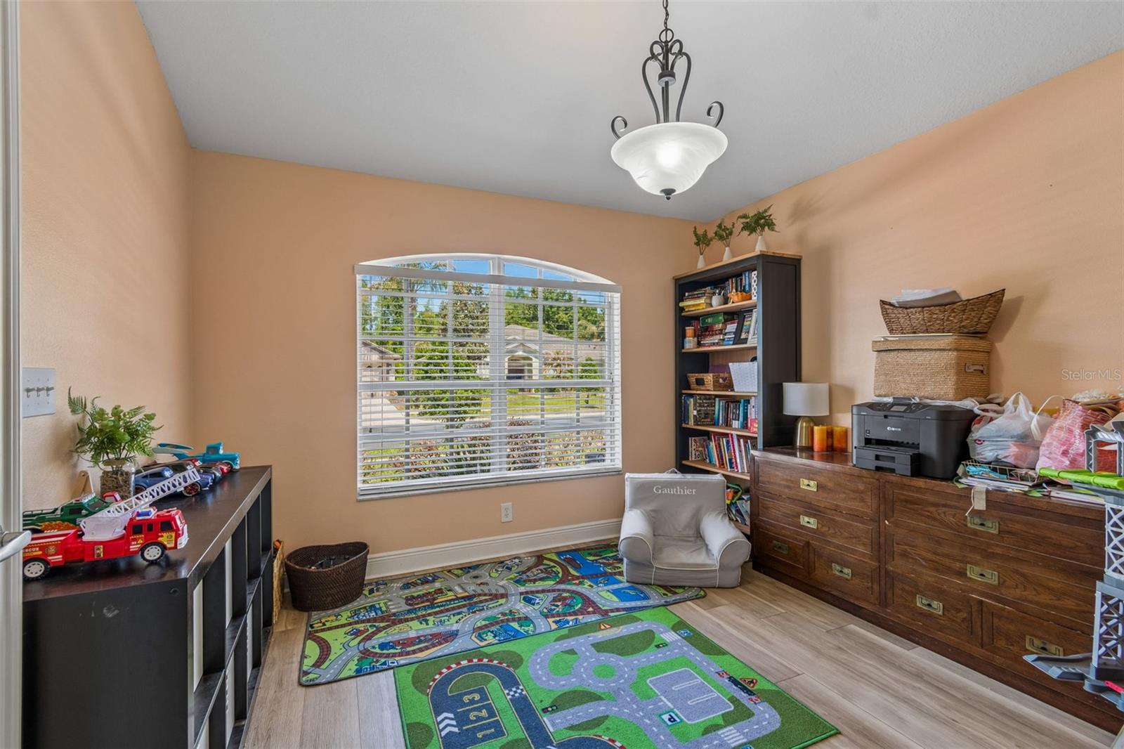 Image 13 of 100 For 2336 Nesslewood Drive