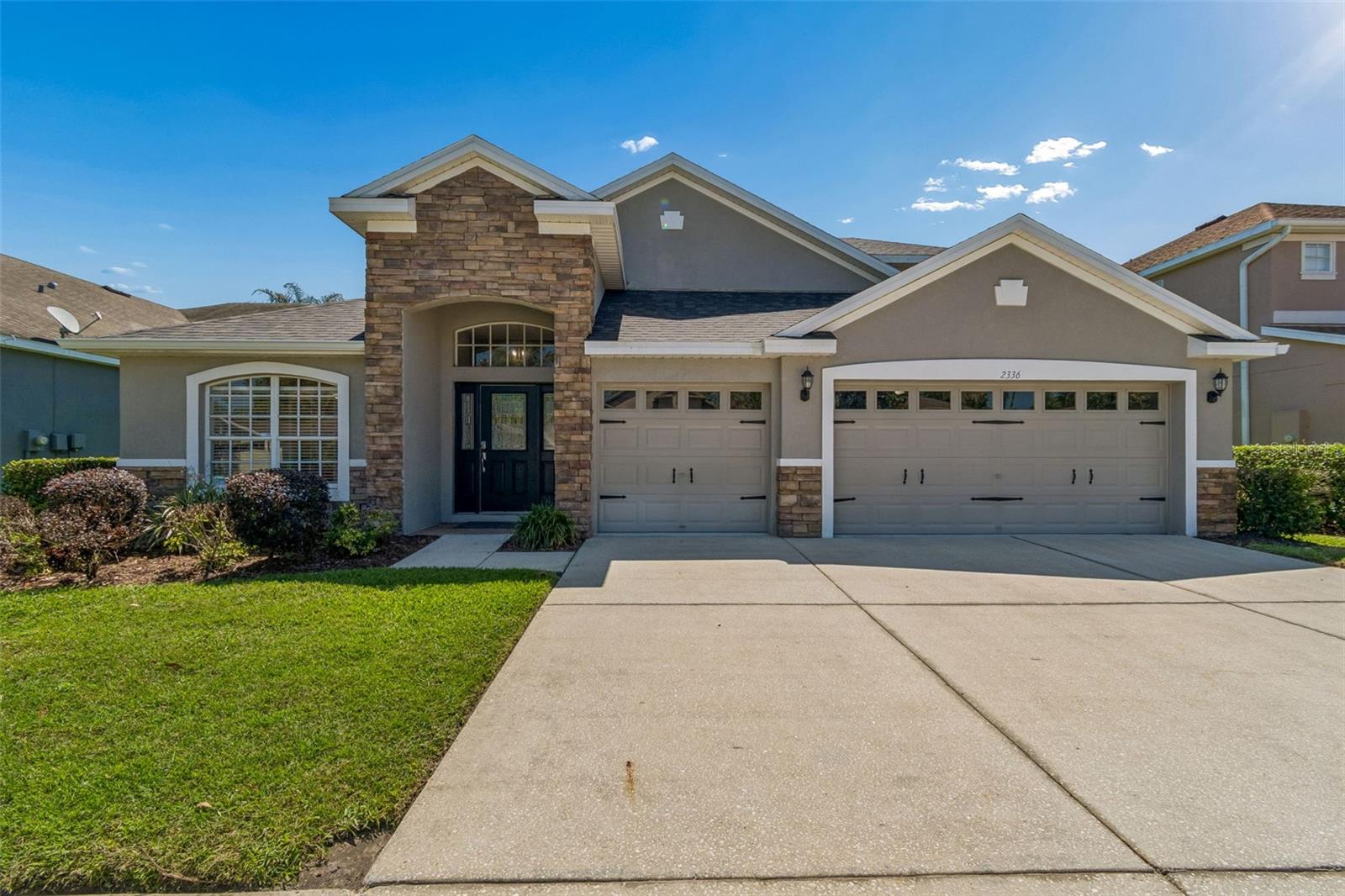 Image 2 of 100 For 2336 Nesslewood Drive