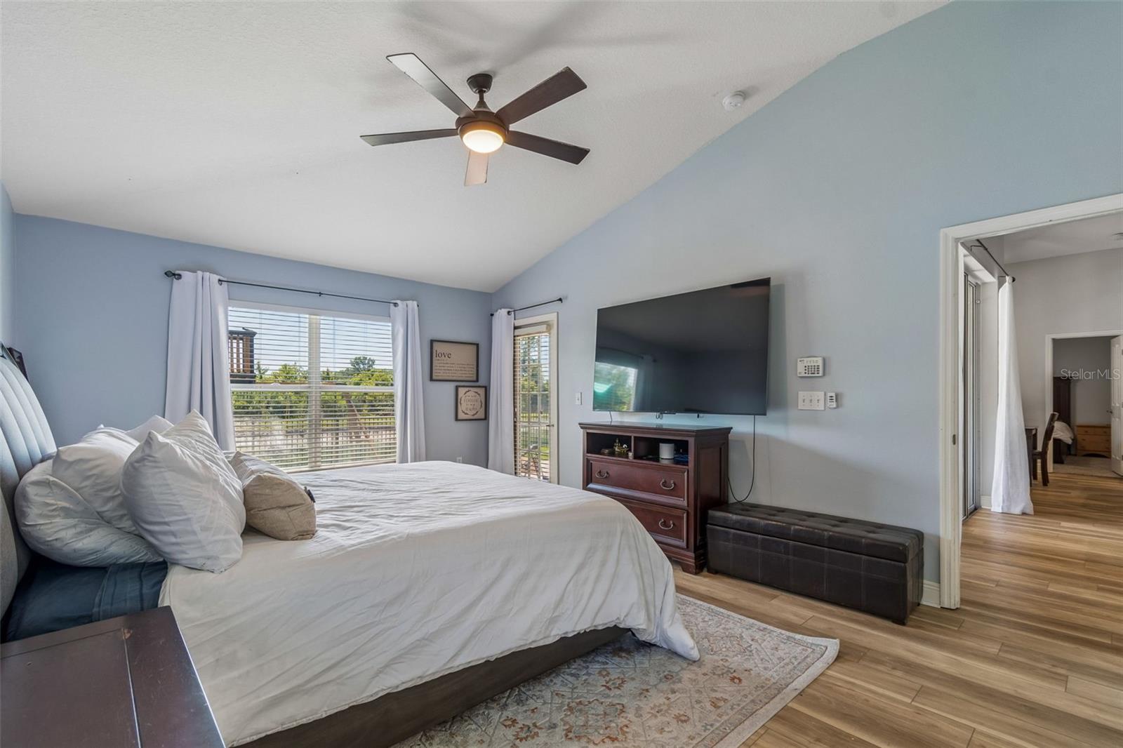 Image 33 of 100 For 2336 Nesslewood Drive