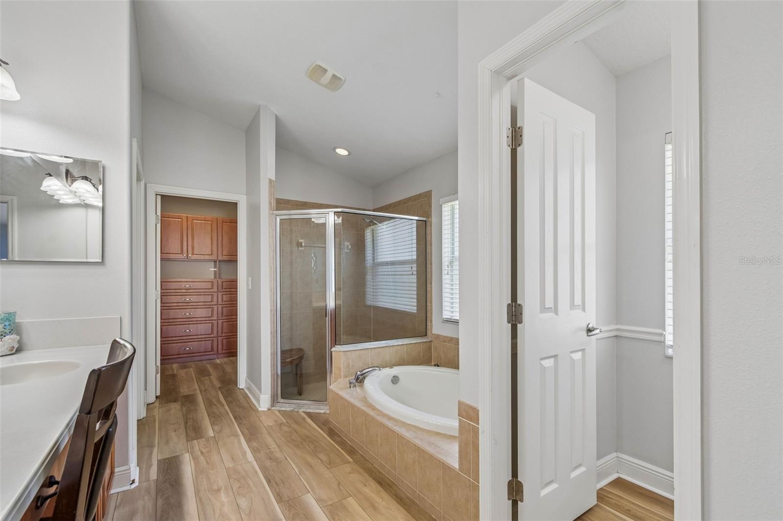 Image 34 of 100 For 2336 Nesslewood Drive