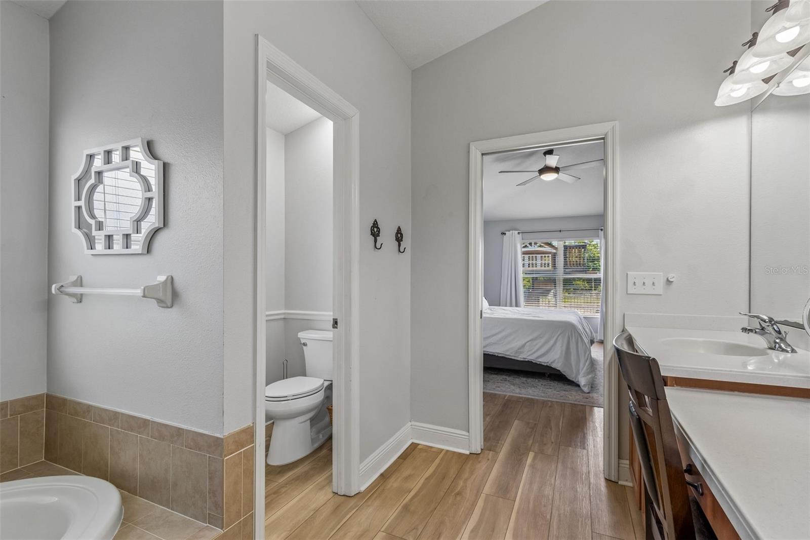 Image 37 of 100 For 2336 Nesslewood Drive