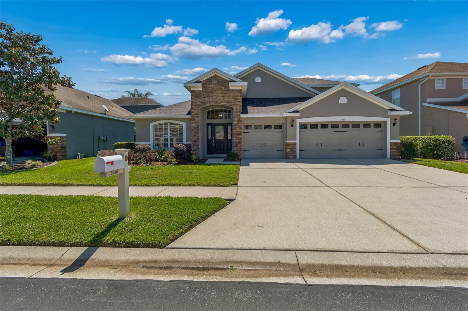 Image 5 of 100 For 2336 Nesslewood Drive