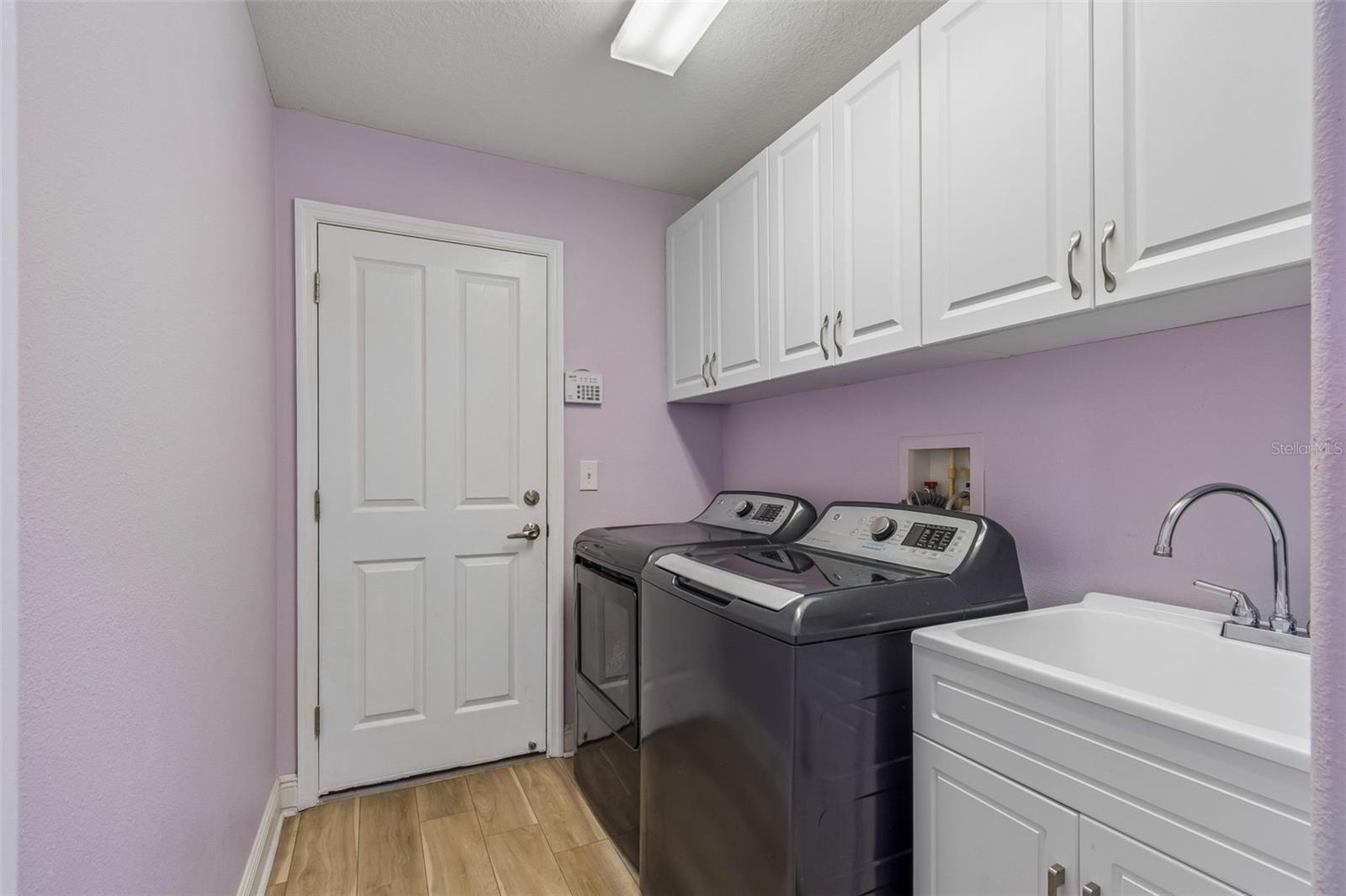 Image 60 of 100 For 2336 Nesslewood Drive