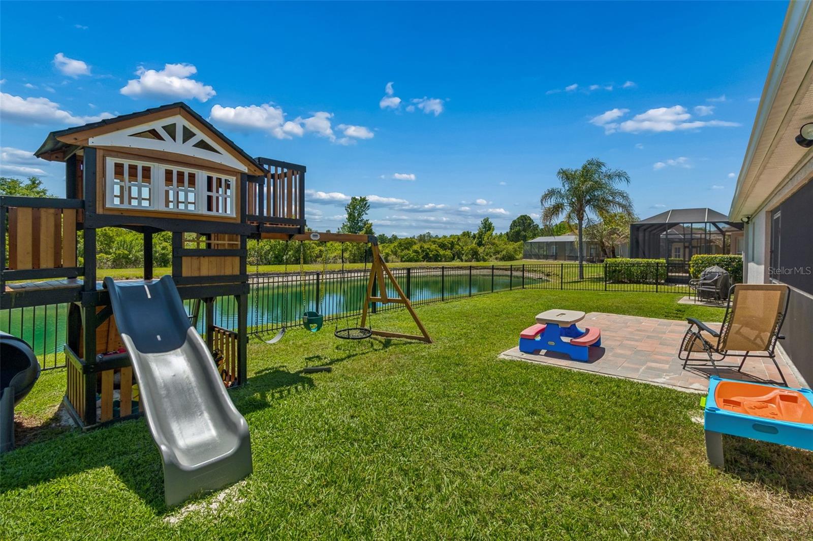 Image 73 of 100 For 2336 Nesslewood Drive