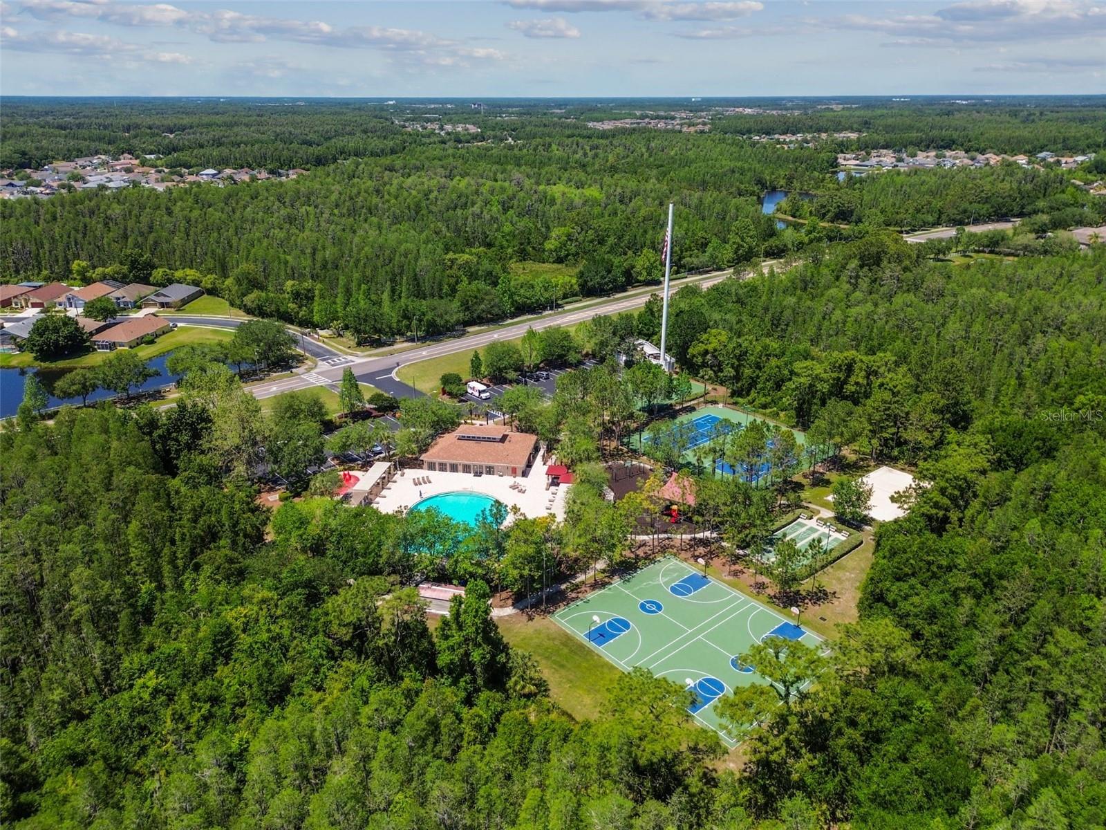 Image 95 of 100 For 2336 Nesslewood Drive