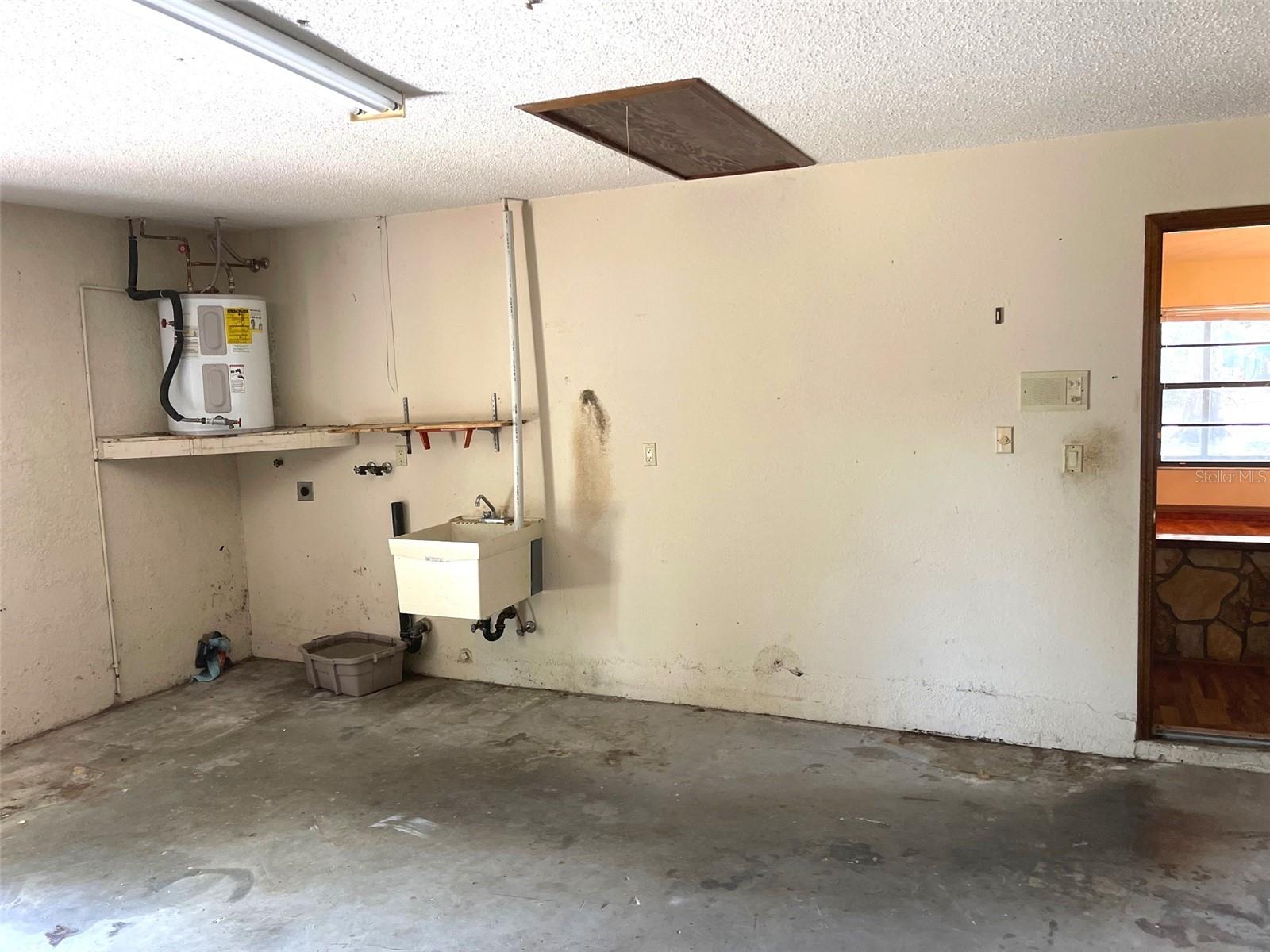 Image 16 of 19 For 5526 Cactus Circle