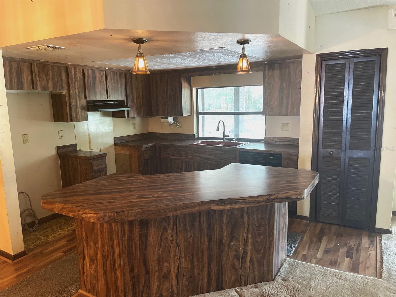 Image 6 of 19 For 5526 Cactus Circle