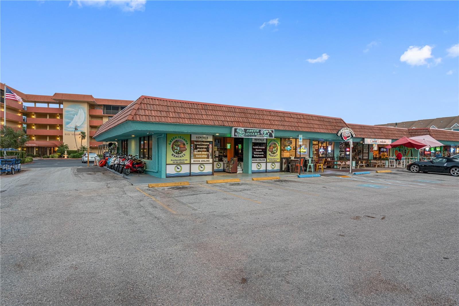 Image 11 of 73 For 19701 Gulf Boulevard 307