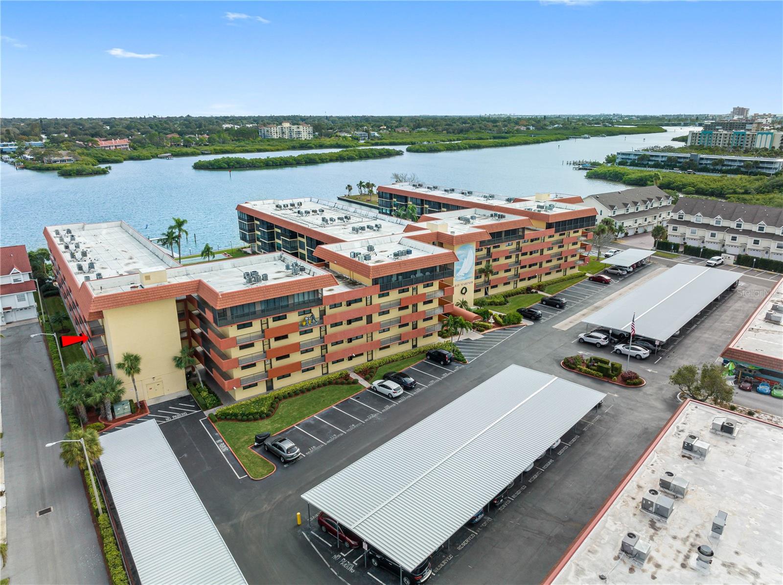 Image 34 of 73 For 19701 Gulf Boulevard 307