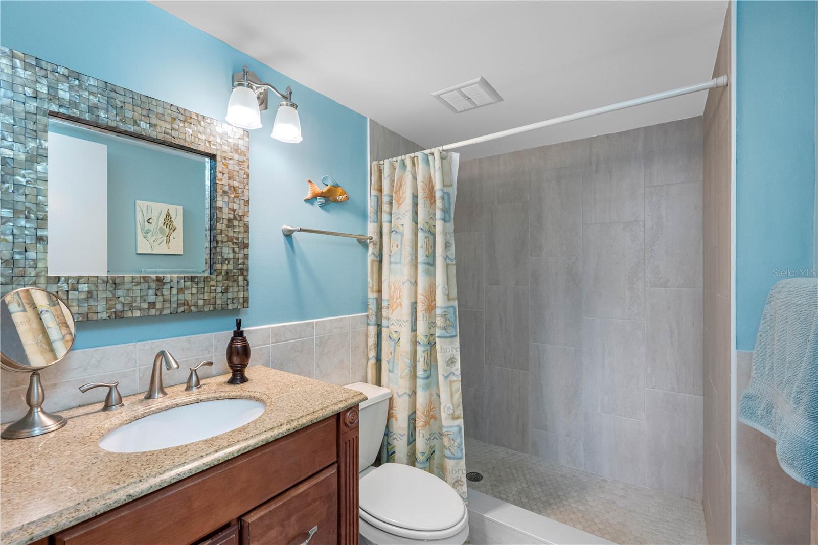 Image 36 of 73 For 19701 Gulf Boulevard 307