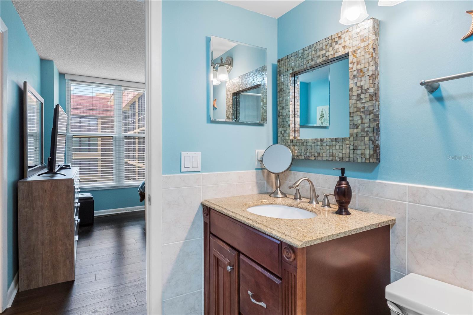 Image 37 of 73 For 19701 Gulf Boulevard 307