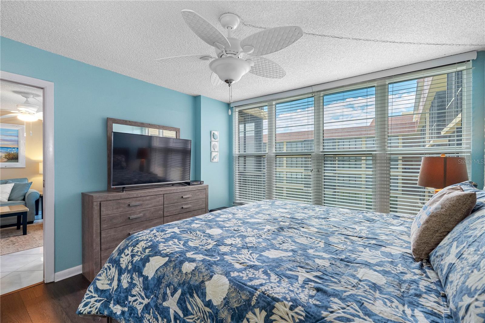 Image 39 of 73 For 19701 Gulf Boulevard 307