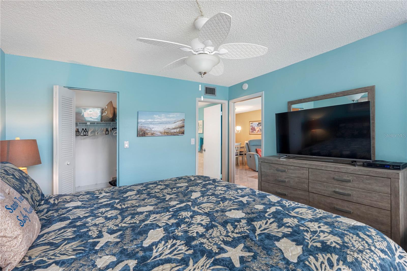 Image 41 of 73 For 19701 Gulf Boulevard 307