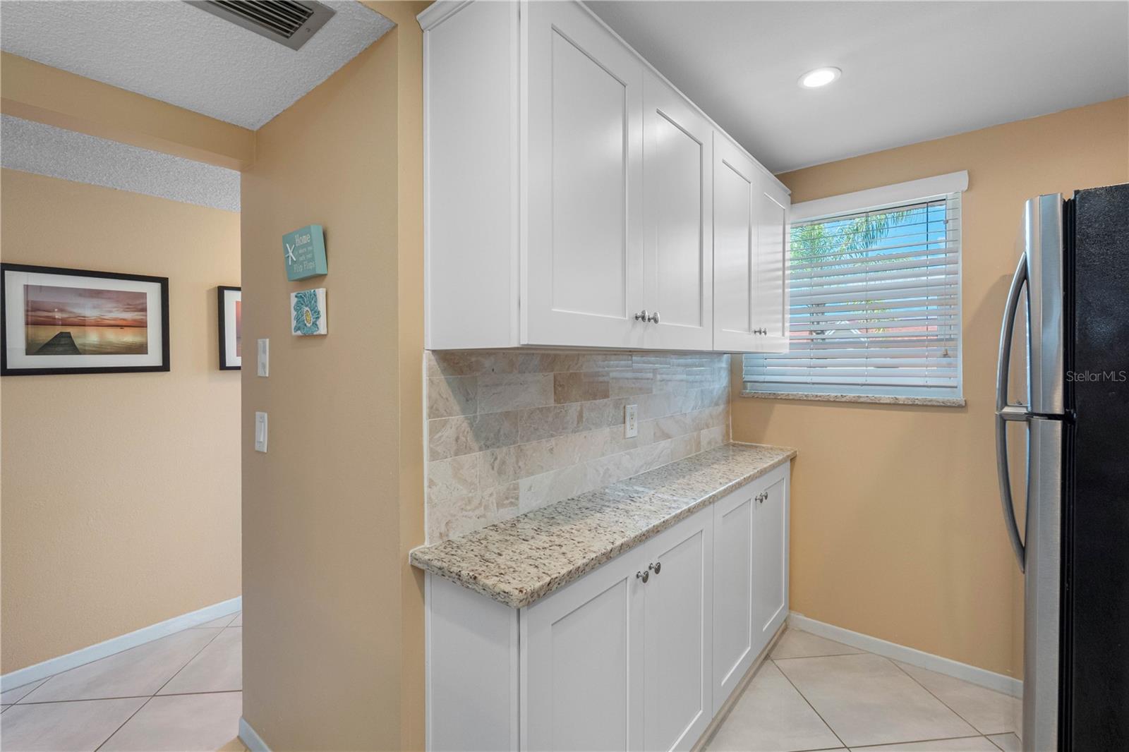 Image 53 of 73 For 19701 Gulf Boulevard 307