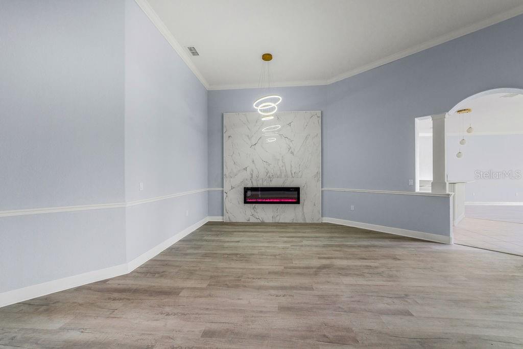 Image 10 of 62 For 258 Terranova Boulevard