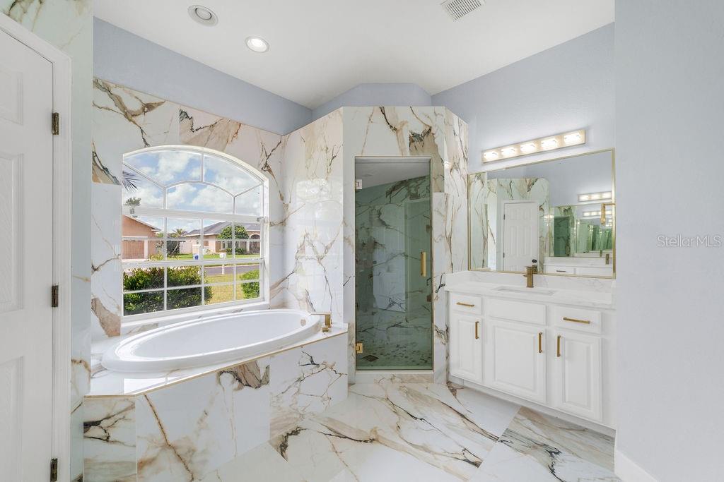 Image 16 of 62 For 258 Terranova Boulevard