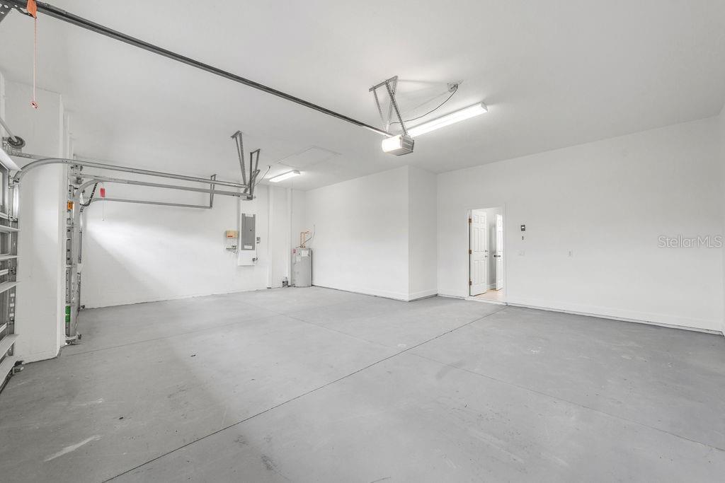 Image 36 of 62 For 258 Terranova Boulevard
