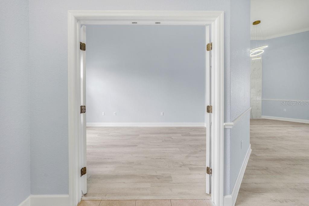 Image 7 of 62 For 258 Terranova Boulevard
