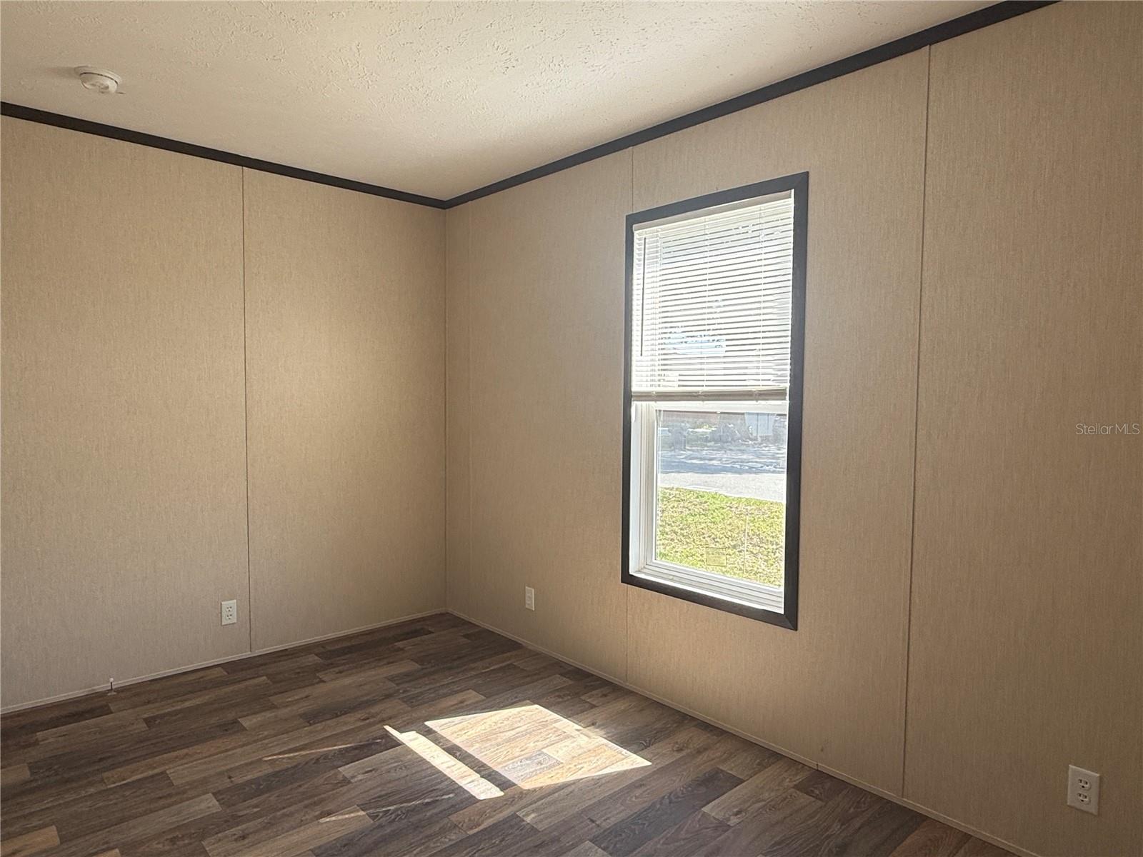 Image 17 of 20 For 806 Swindell Avenue N