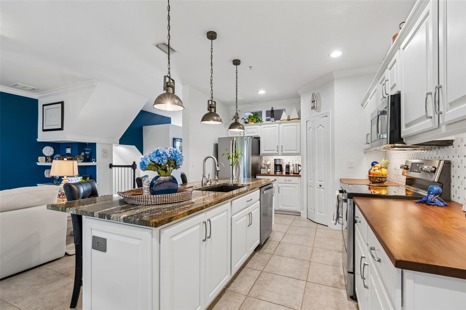 Image 11 of 68 For 3112 Oyster Bayou Way