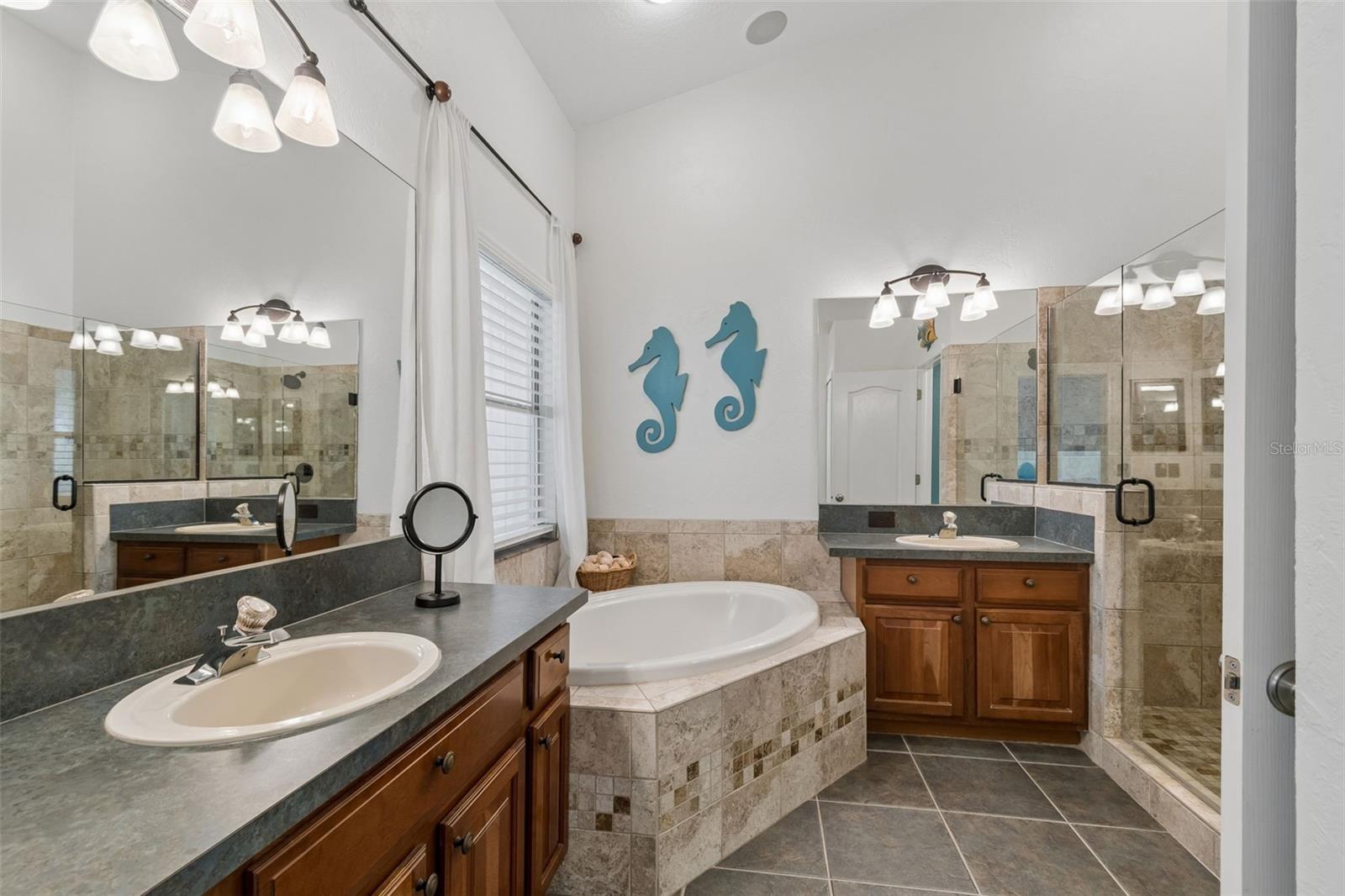 Image 42 of 68 For 3112 Oyster Bayou Way