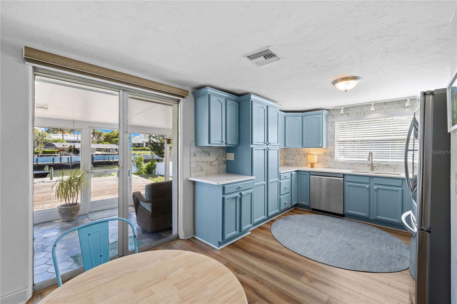 Image 8 of 22 For 704 69th Avenue