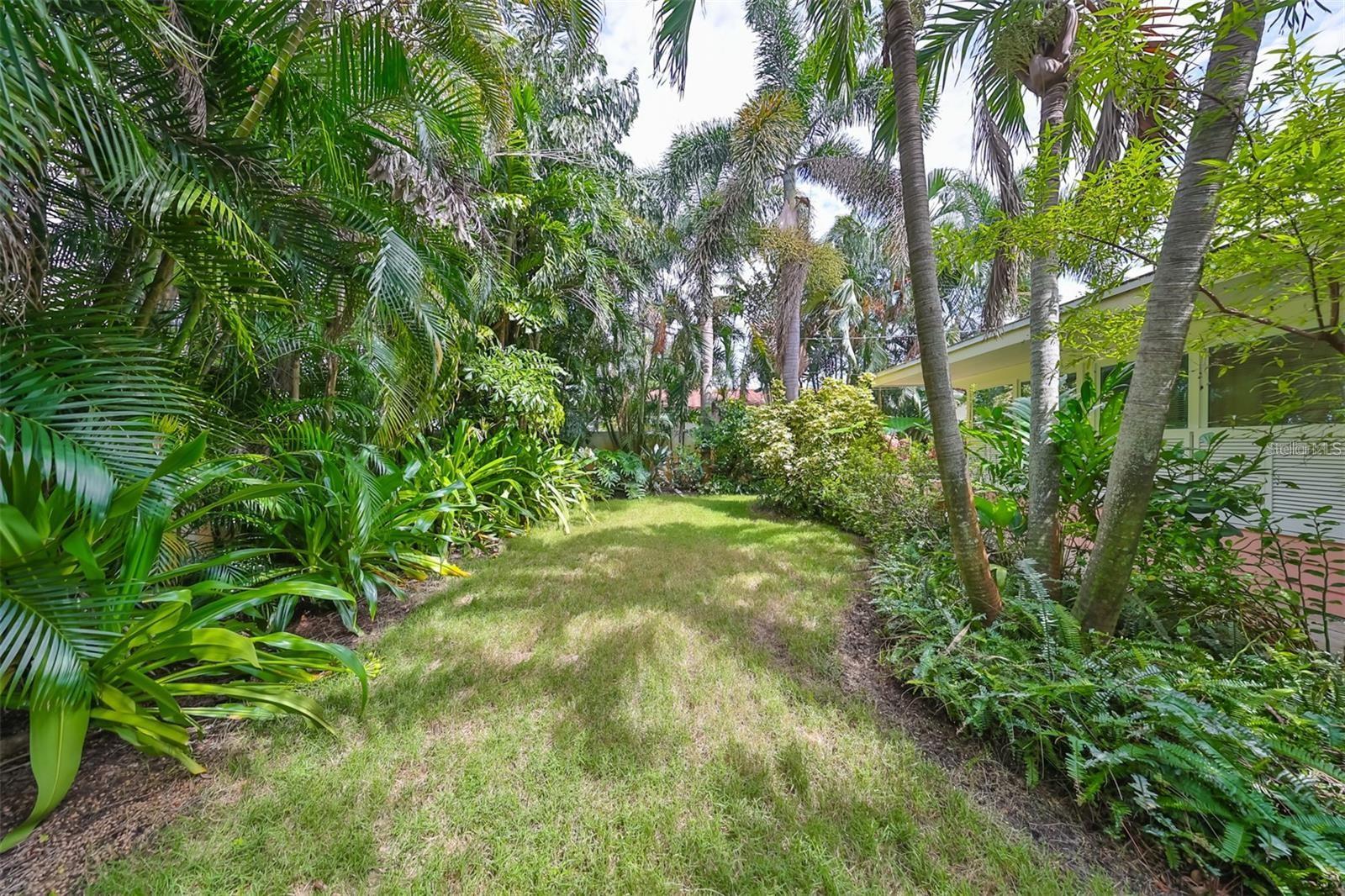 Image 22 of 43 For 5934 115th Lane