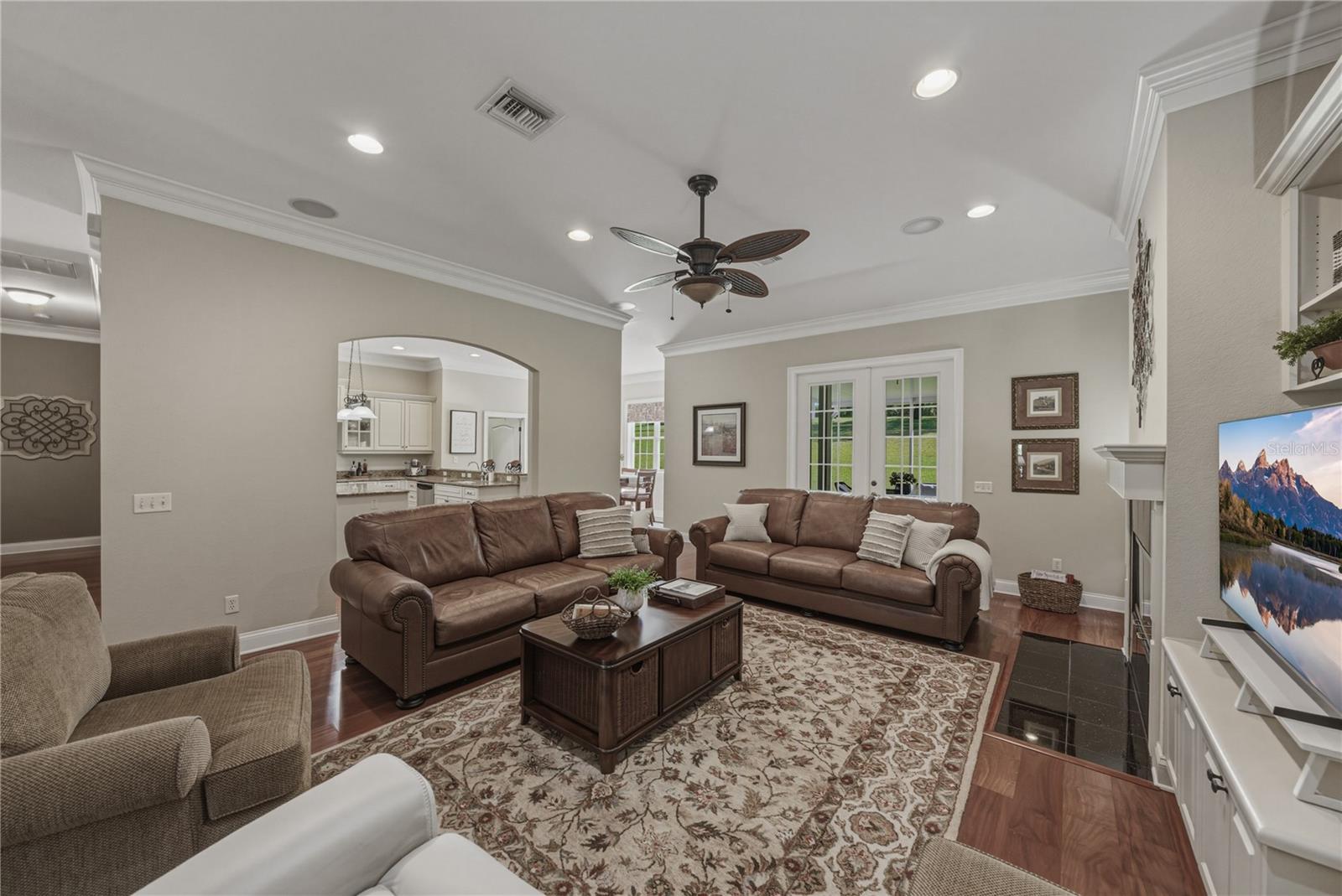 Image 17 of 72 For 810 Savannah Oaks Drive