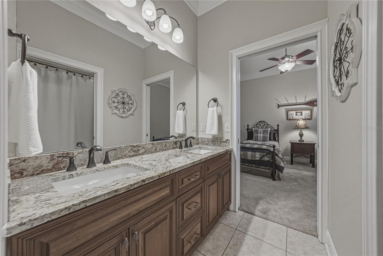 Image 45 of 72 For 810 Savannah Oaks Drive