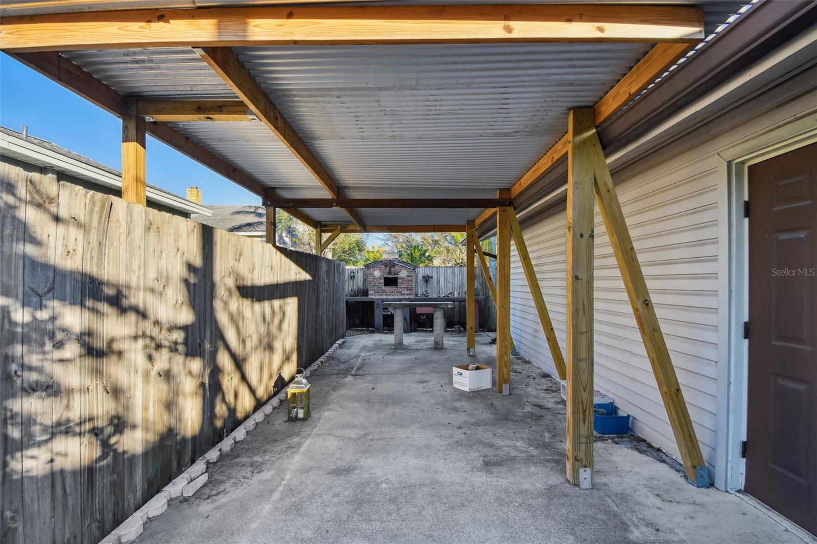 Image 28 of 39 For 2310 30th Avenue N