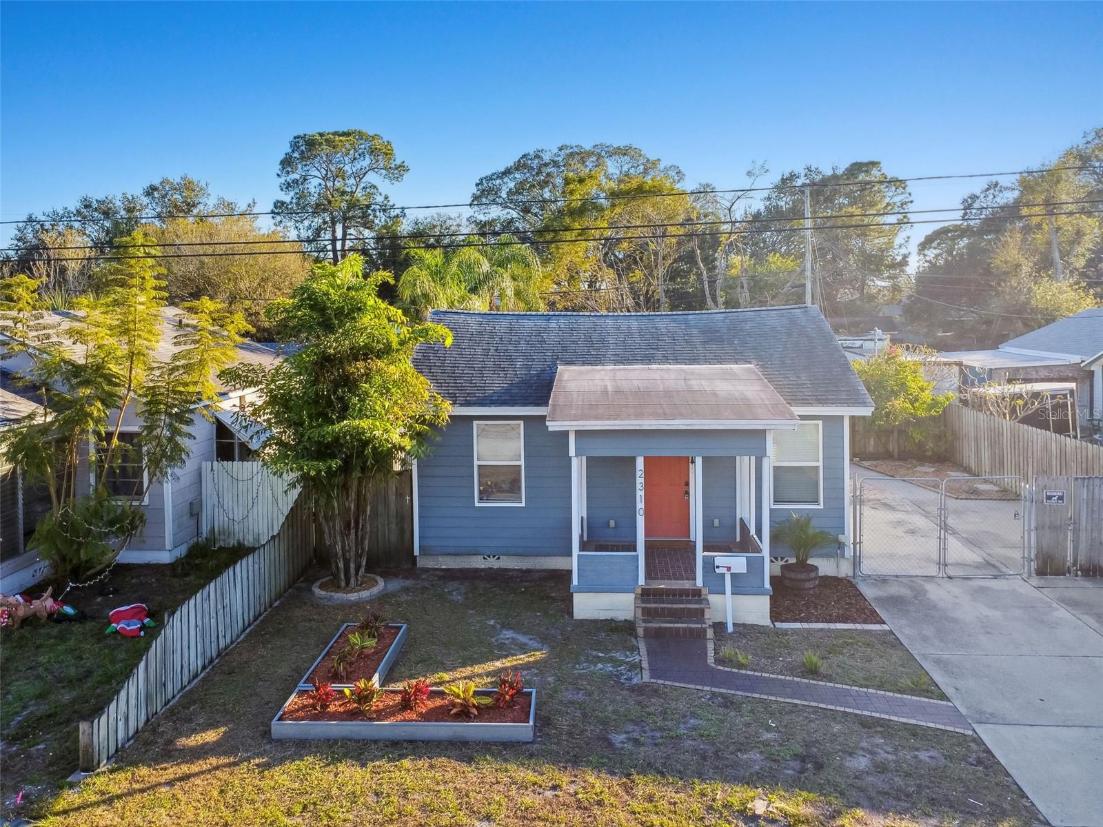 Image 30 of 39 For 2310 30th Avenue N