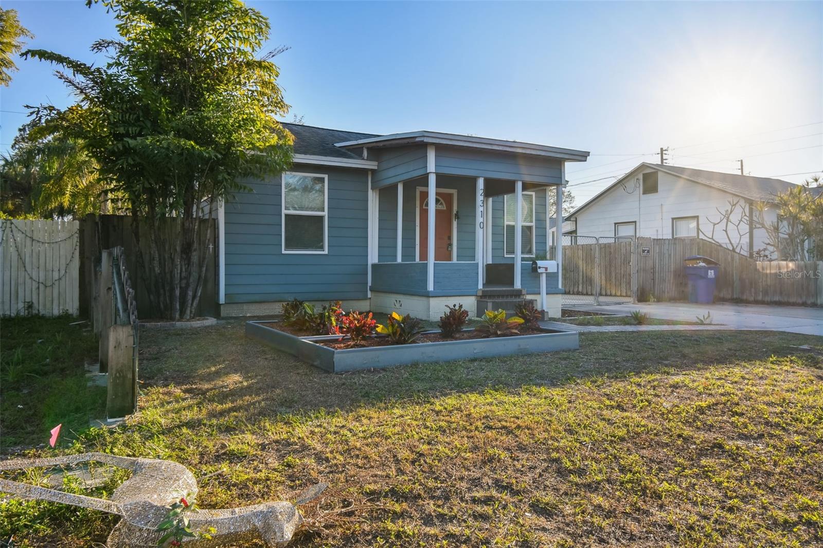 Image 37 of 39 For 2310 30th Avenue N